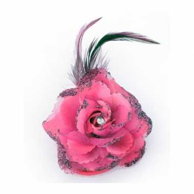 Roze bloem speld carnavalskleding Roosendaal