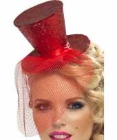 Carnavalskleding mini rode hoge hoed diadeem roosendaal