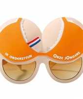 Carnavalskleding onze jongens oranje bril roosendaal
