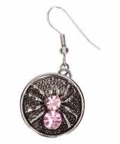 Carnavalskleding zilveren oorbellen roze spin chunk roosendaal
