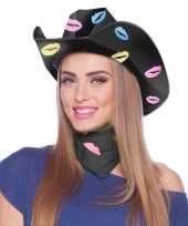 Carnavalskleding zwarte kartonnen cowboyhoed lippen kusjes dames roosendaal